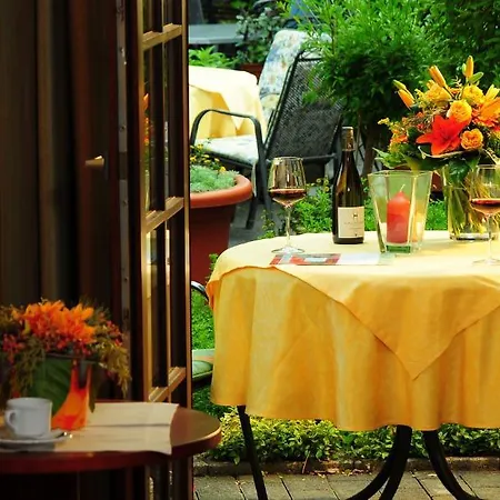 Restaurant Sonnenhof Szálloda Weyerbusch